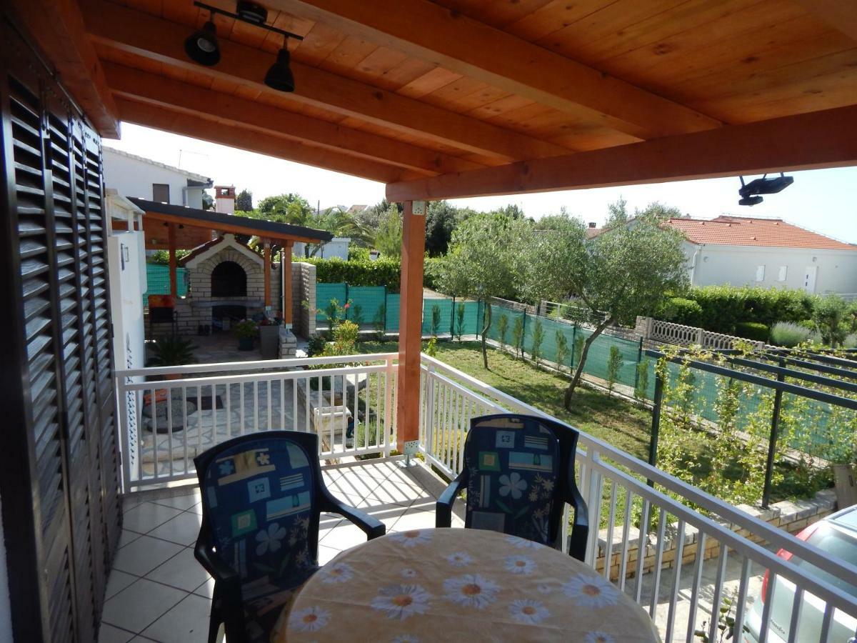 Apartman Duje Petrčane Zewnętrze zdjęcie