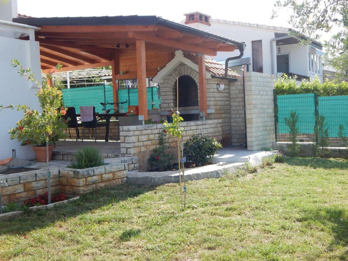 Apartman Duje Petrčane Zewnętrze zdjęcie